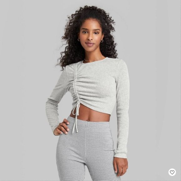 NWT Gray Long Sleeve Slim Fit Ruched Cropped T-Shirt - Wild Fable - sz Large - Picture 1 of 3